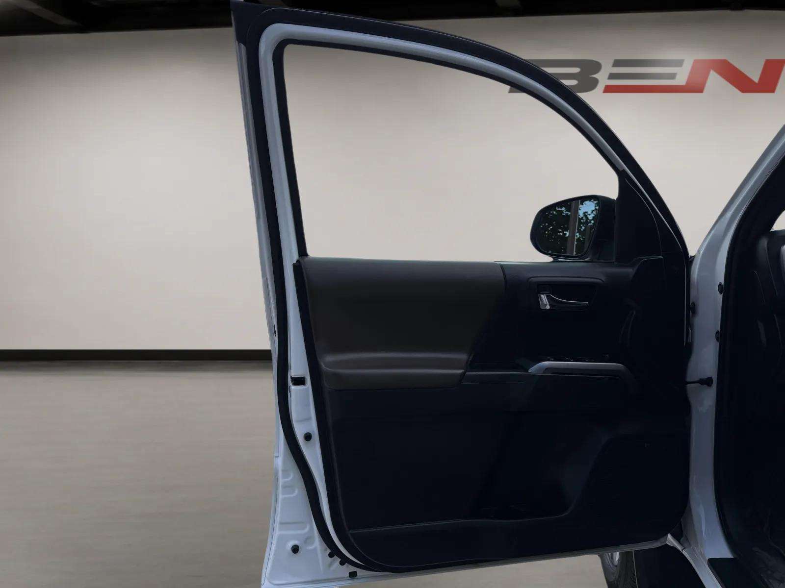 2019 Toyota TACOMA Limited Double Cab 4WD — photo 31