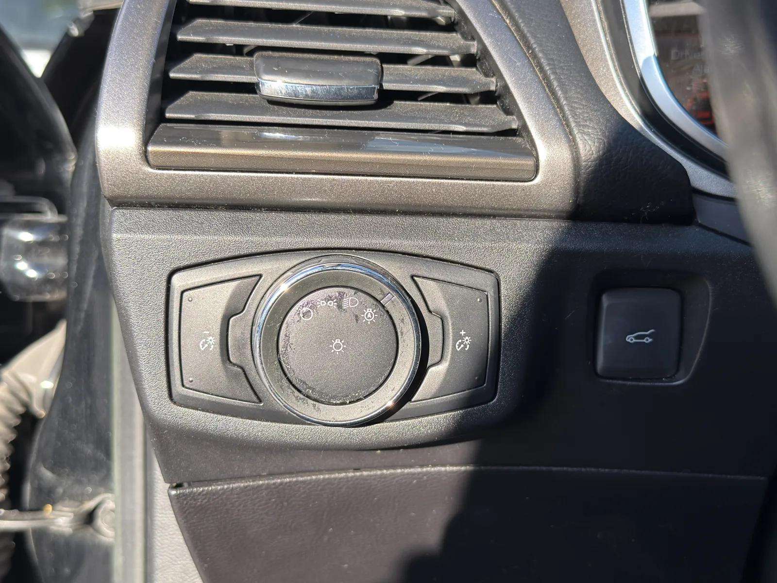 2018 Ford FUSION SE AWD — photo 16
