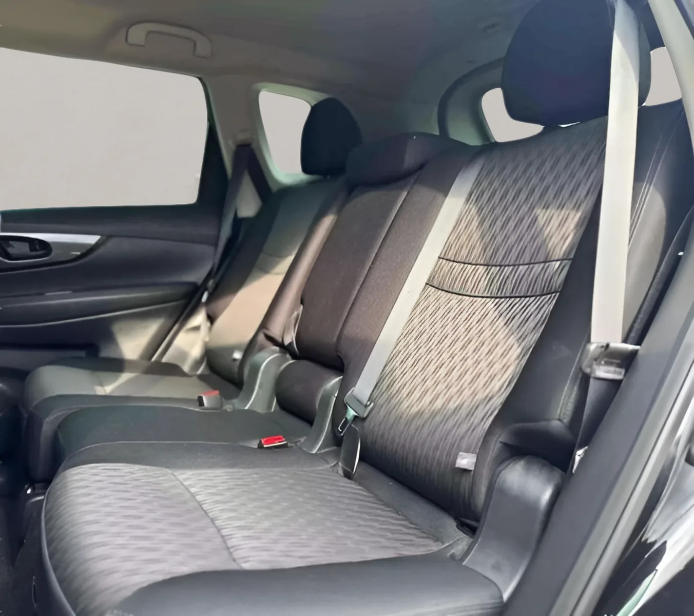 2019 Nissan ROGUE S FWD — photo 9