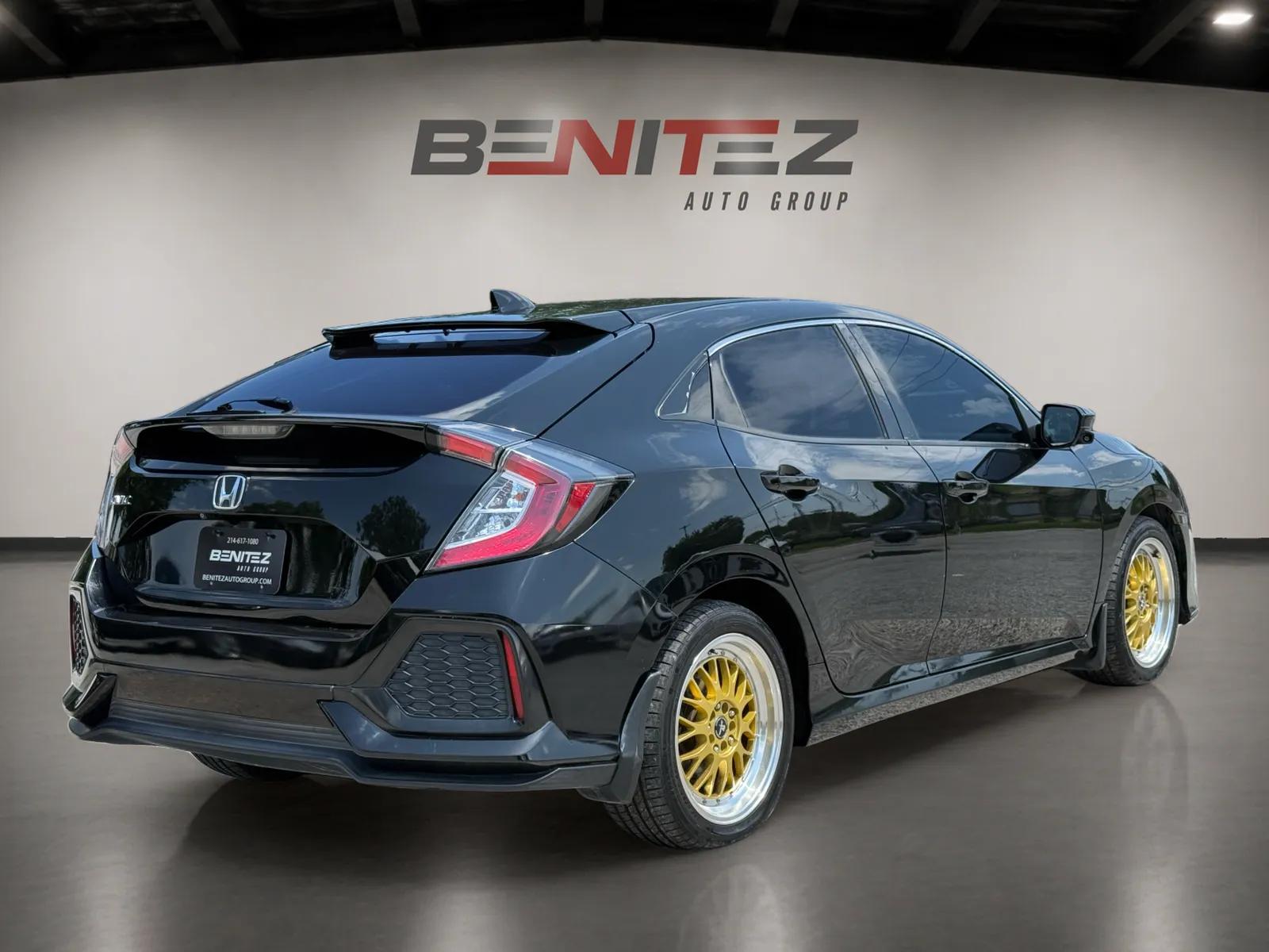 2018 Honda CIVIC EX HATCHBACK 4D — photo 6