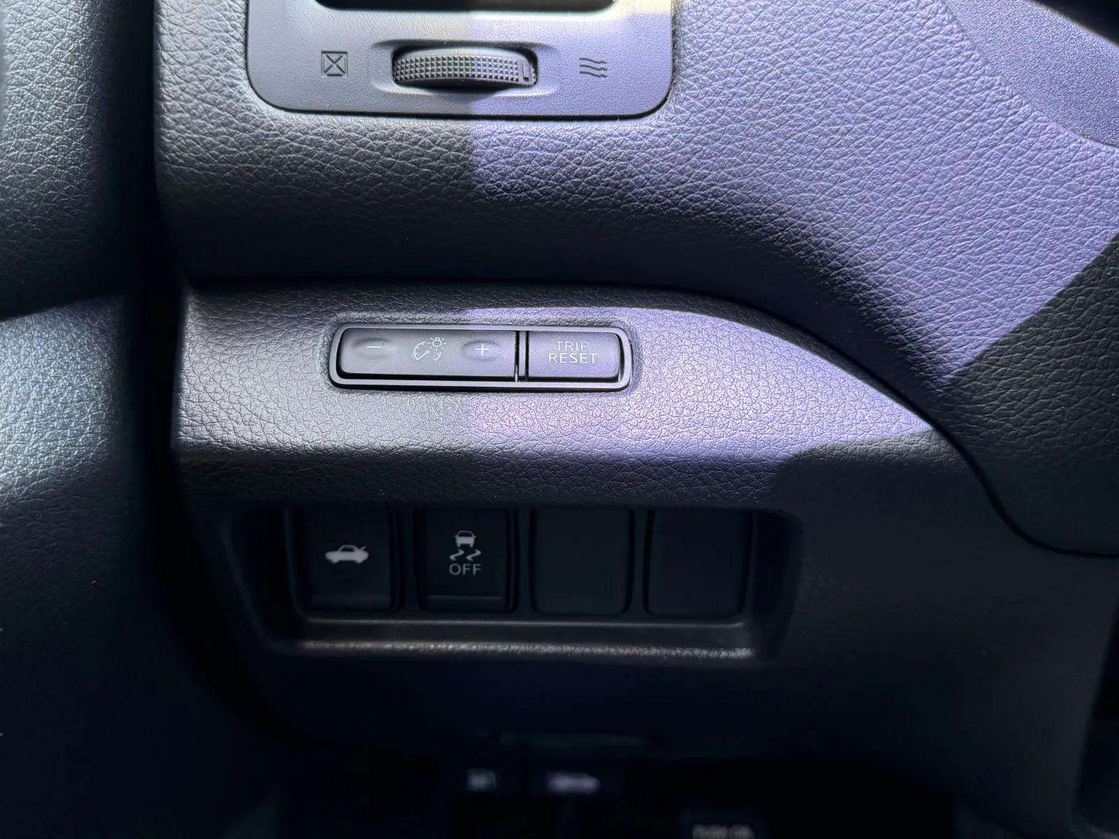 2018 Nissan Altima 2.5 SV Sedan 4D — photo 14