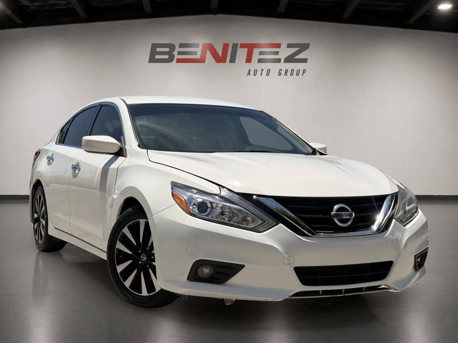 2018 Nissan Altima 2.5 SV Sedan 4D — photo 2