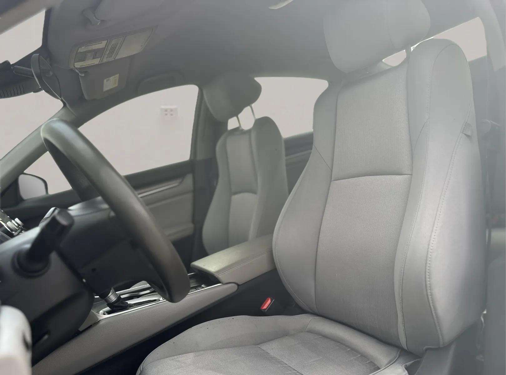2018 Honda ACCORD 1.5T LX FWD — photo 11