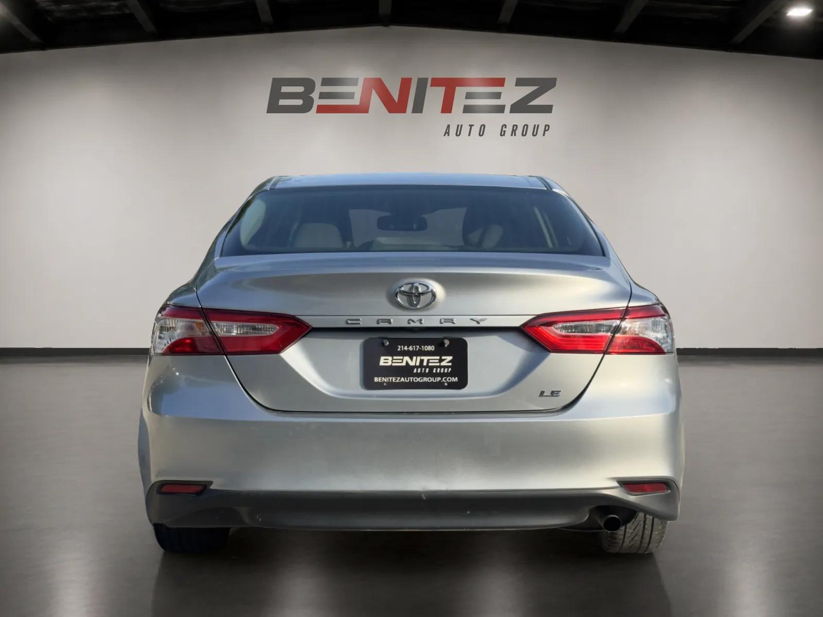 2018 Toyota Camry LE — photo 7