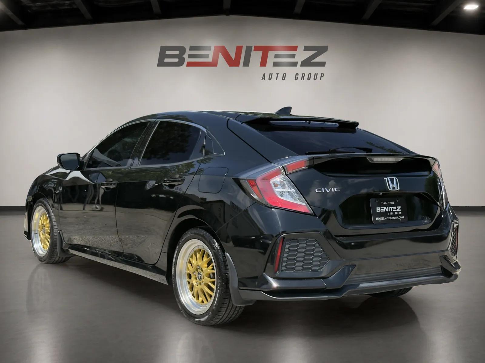 2018 Honda CIVIC EX HATCHBACK 4D — photo 7