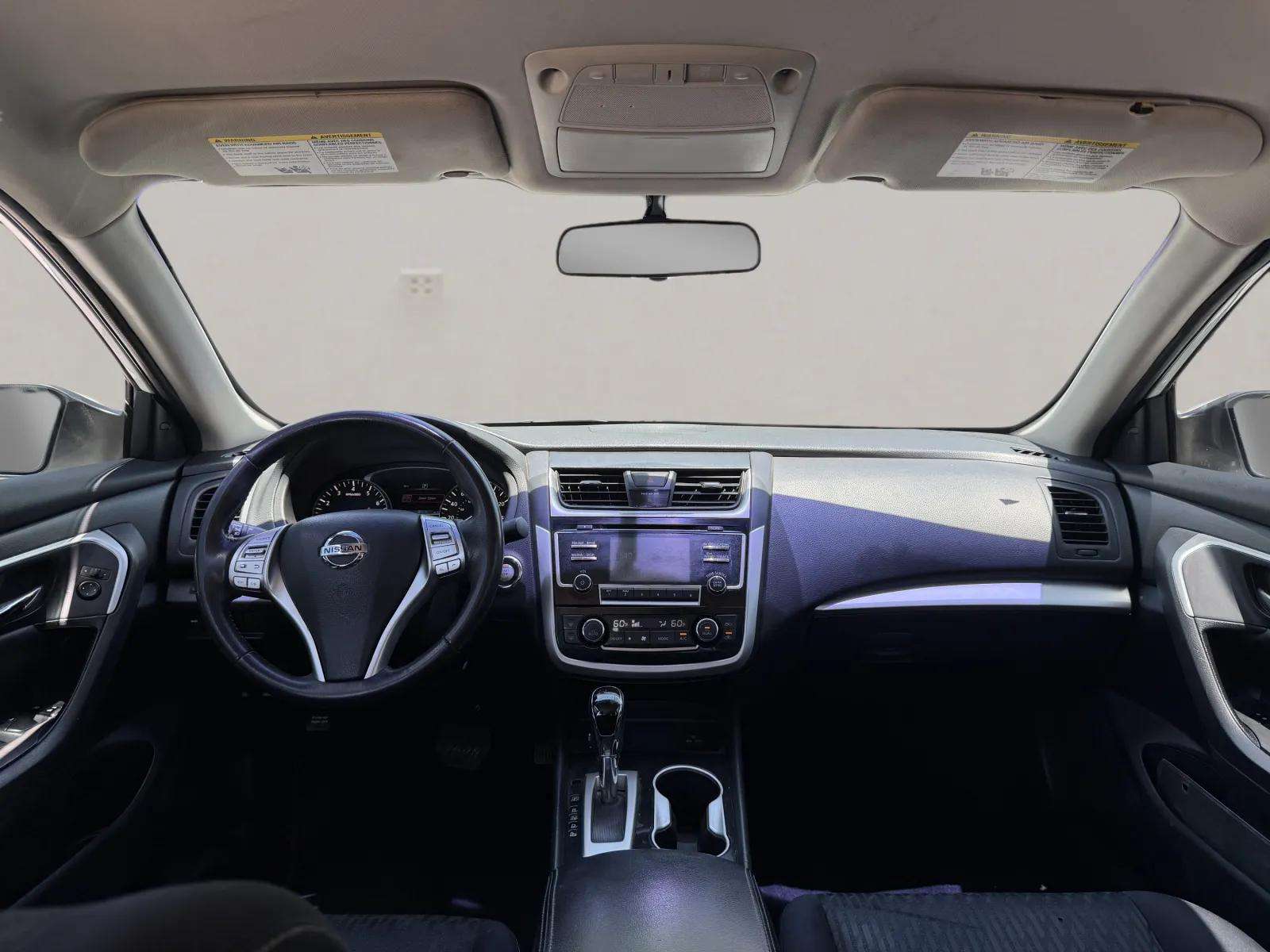 2018 Nissan Altima 2.5 SV Sedan 4D — photo 9