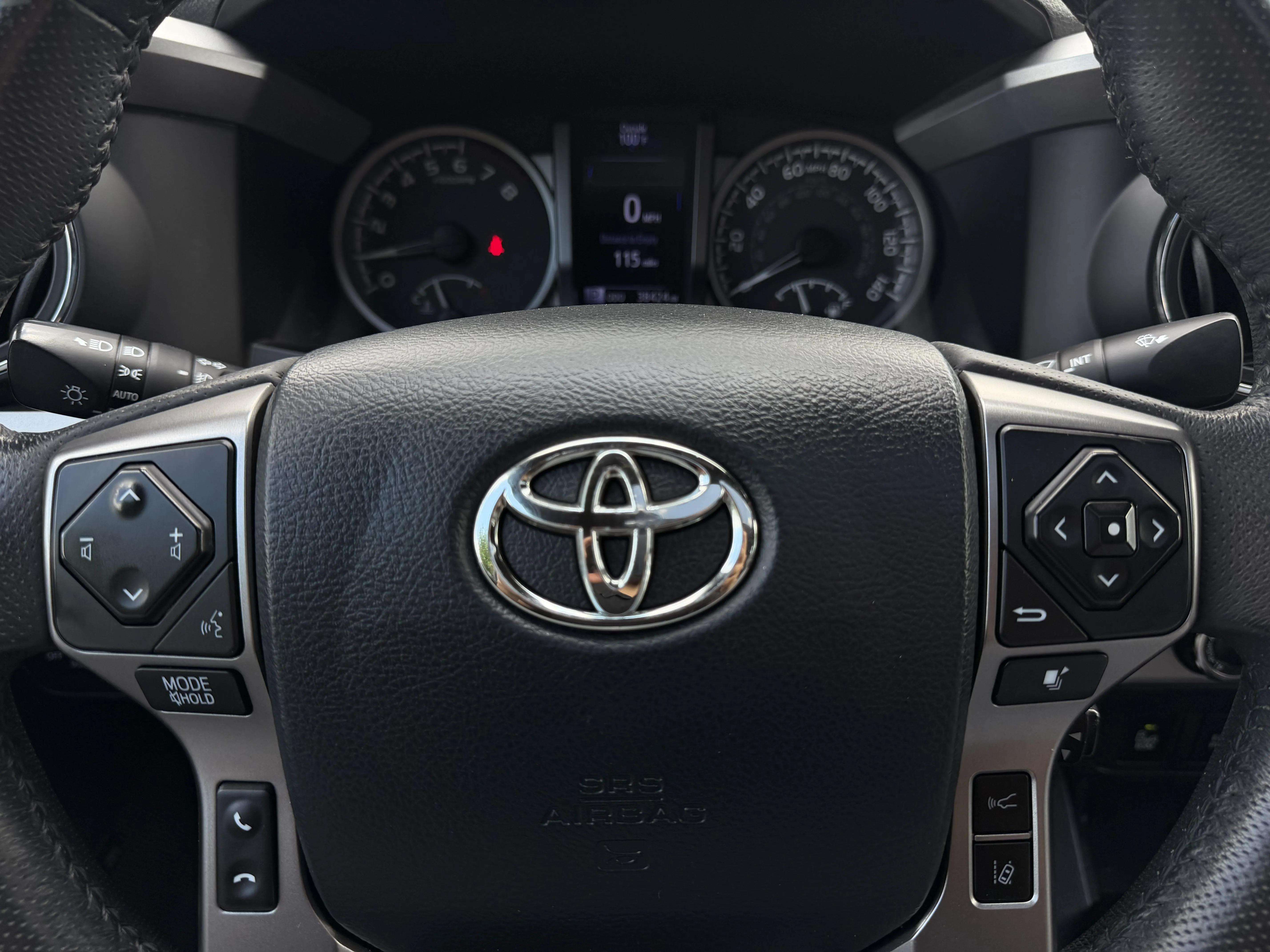 2019 Toyota TACOMA Limited Double Cab 4WD — photo 25