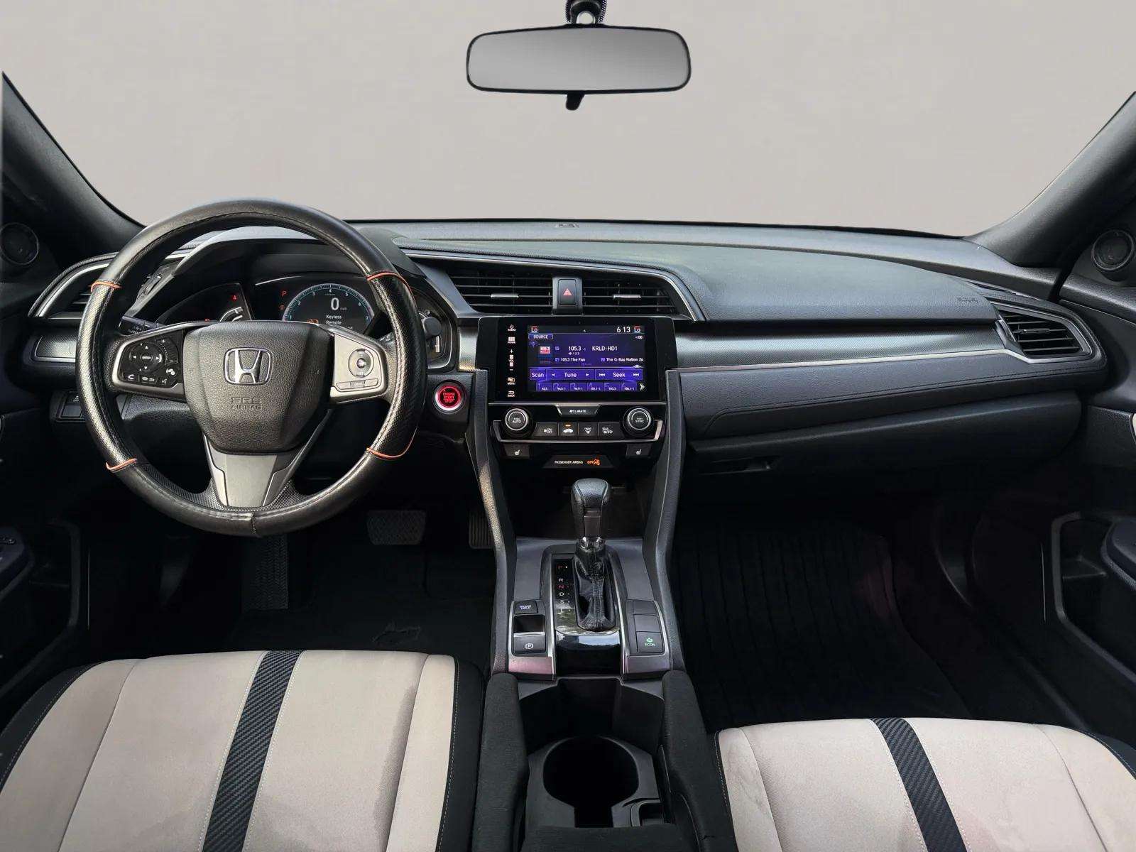 2018 Honda CIVIC EX HATCHBACK 4D — photo 9