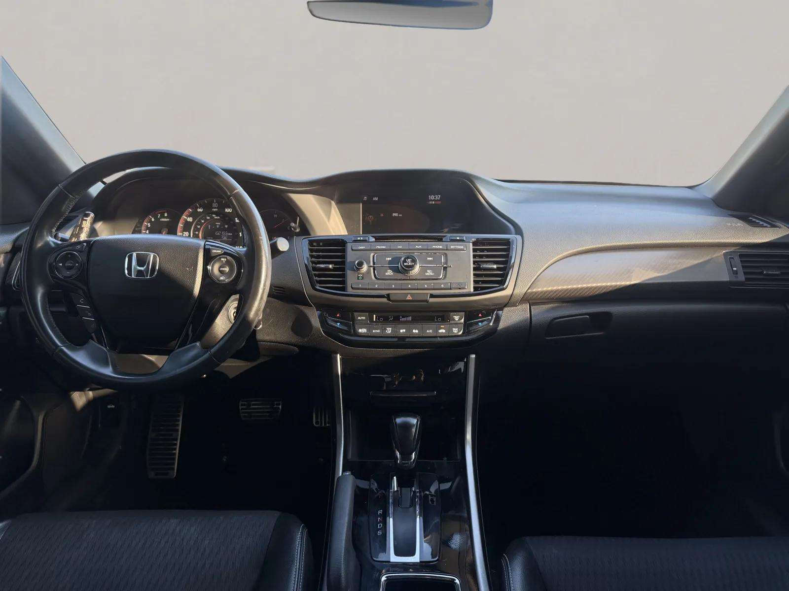 2016 Honda Accord Sport — photo 12