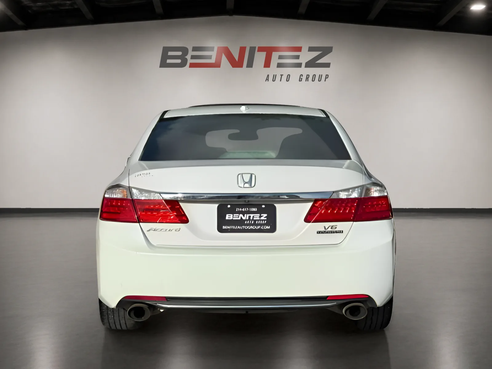 2014 Honda Accord Touring Sedan 4d — photo 4