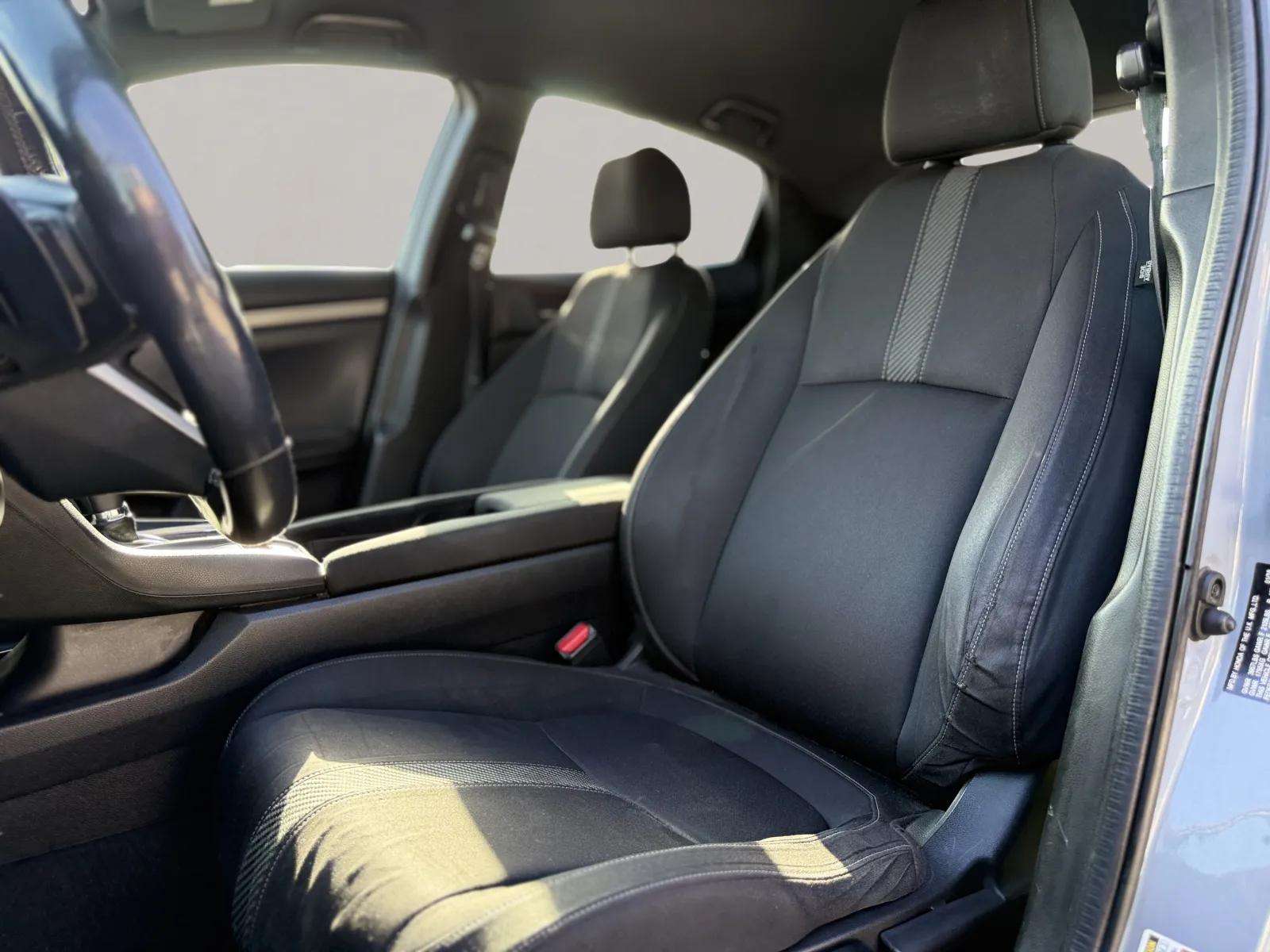 2018 Honda CIVIC HATCHBACK SPORT FWD — photo 15