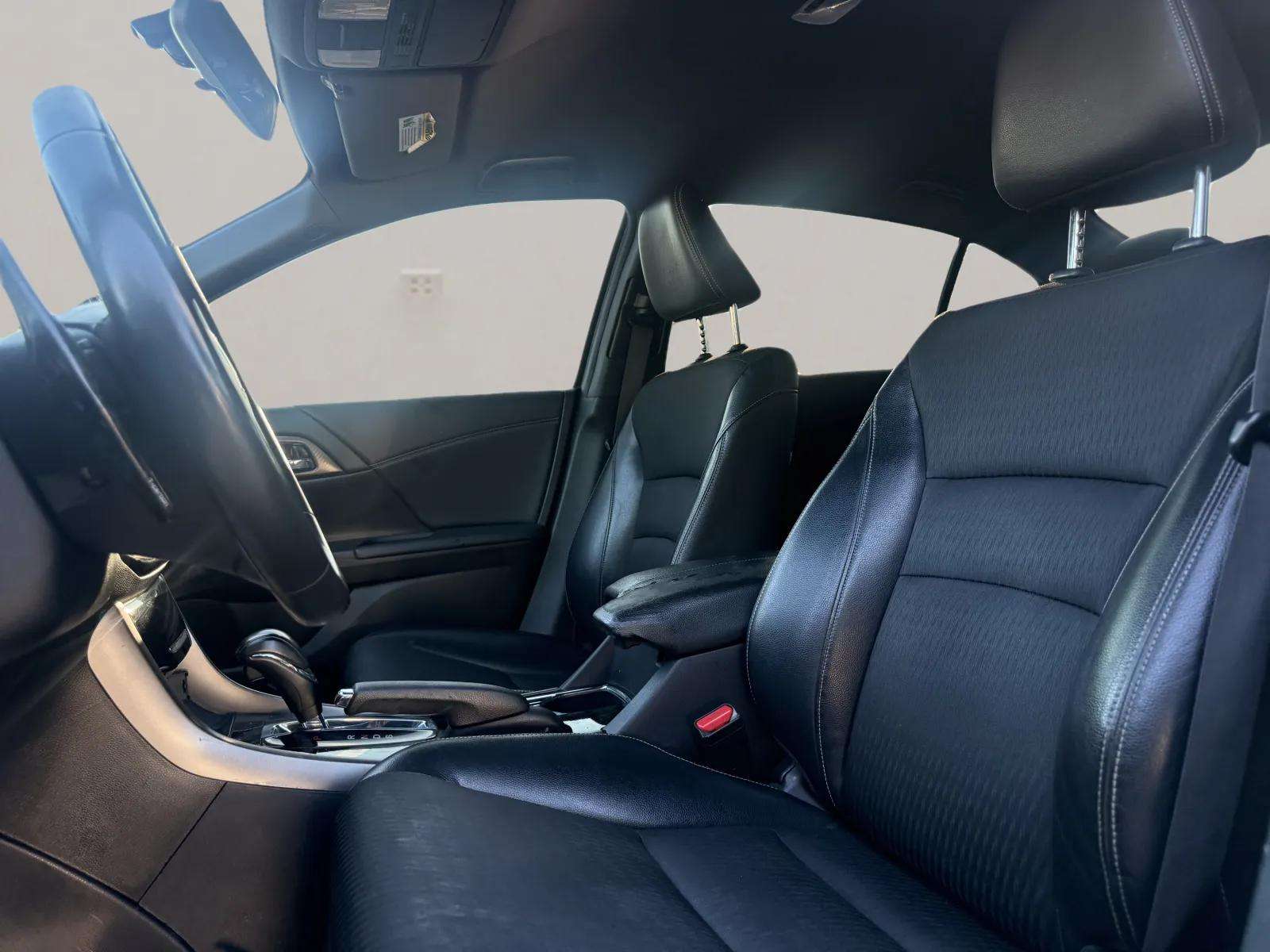 2016 Honda Accord Sport — photo 9