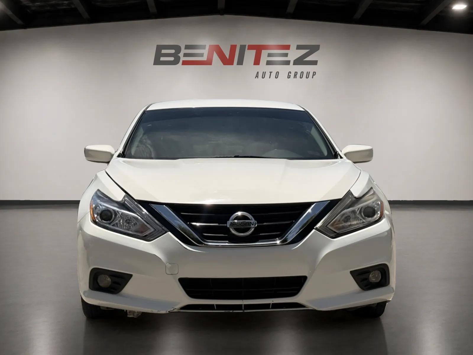 2018 Nissan Altima 2.5 SV Sedan 4D — photo 3