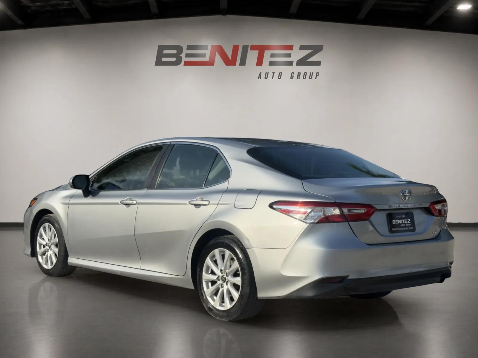 2018 Toyota Camry LE — photo 4