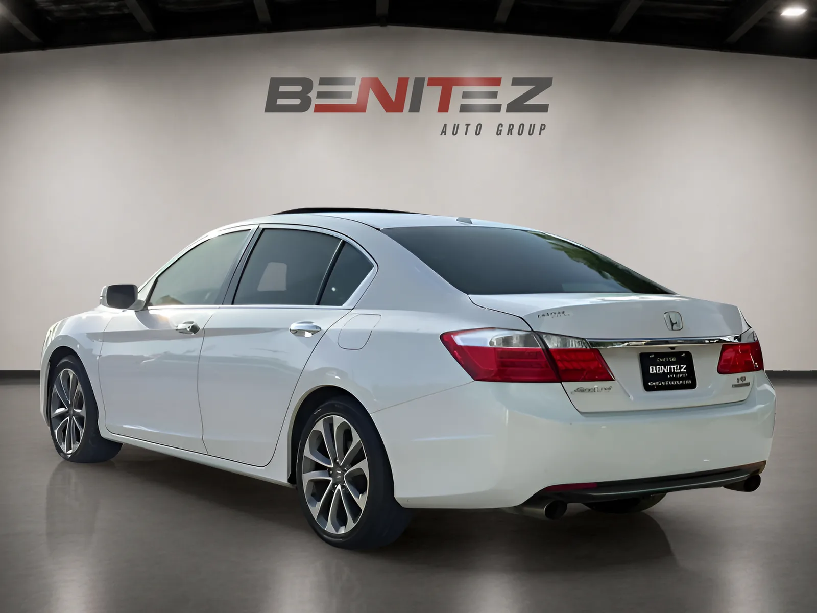 2014 Honda Accord Touring Sedan 4d — photo 3