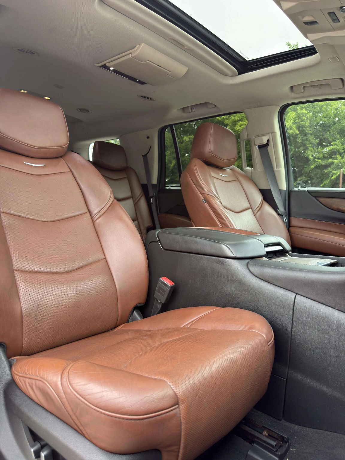 2018 Cadillac Escalade Premium Luxury — photo 31