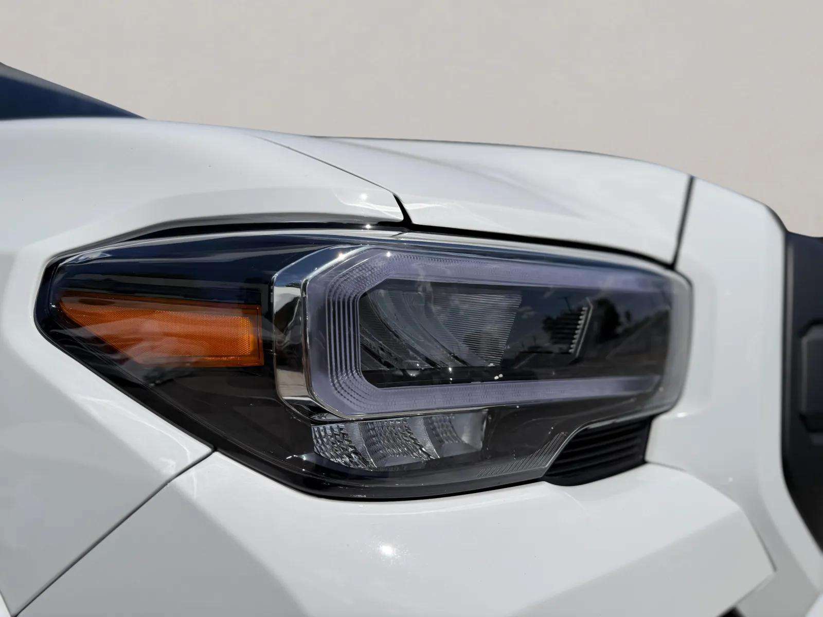 2019 Toyota TACOMA Limited Double Cab 4WD — photo 6