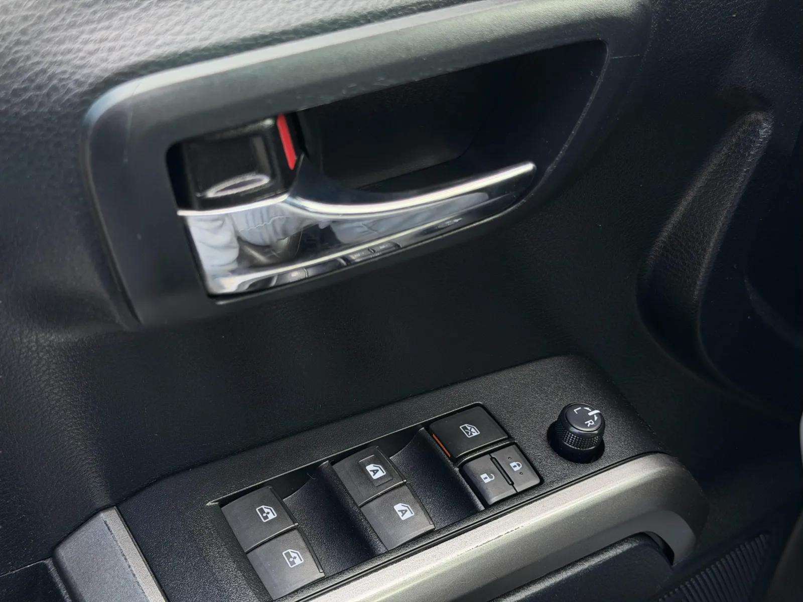 2019 Toyota TACOMA Limited Double Cab 4WD — photo 29