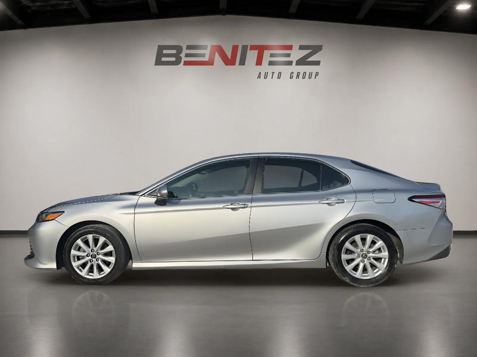 2018 Toyota Camry LE — photo 3